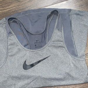 Gym tanks Nike New Balance Lululemon